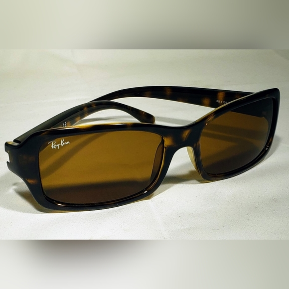 Ray-Ban tortoise shell, unisex. RB4107, comes w/case and cleaning cloth. EUC - Picture 6 of 15